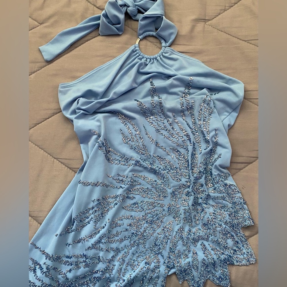 80’s Blue Beautiful Sequenced Top🦋